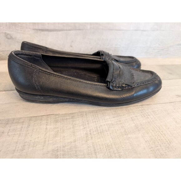 Easy Spirit Black Leather Loafers Womens Size 6 Comfortable Slip-On Shoes - Picture 3 of 6